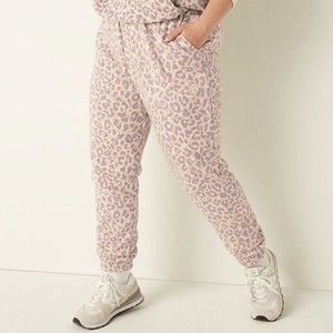 VICTORIA’S Secret PINK High Waist Campus Jogger Pants in Leopard Animal Print